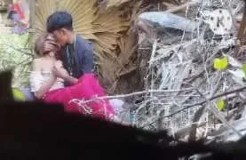 ထန်းတဲဘေးမှာကဲနေတဲ့အတွဲချောင်းရိုက်အောကား